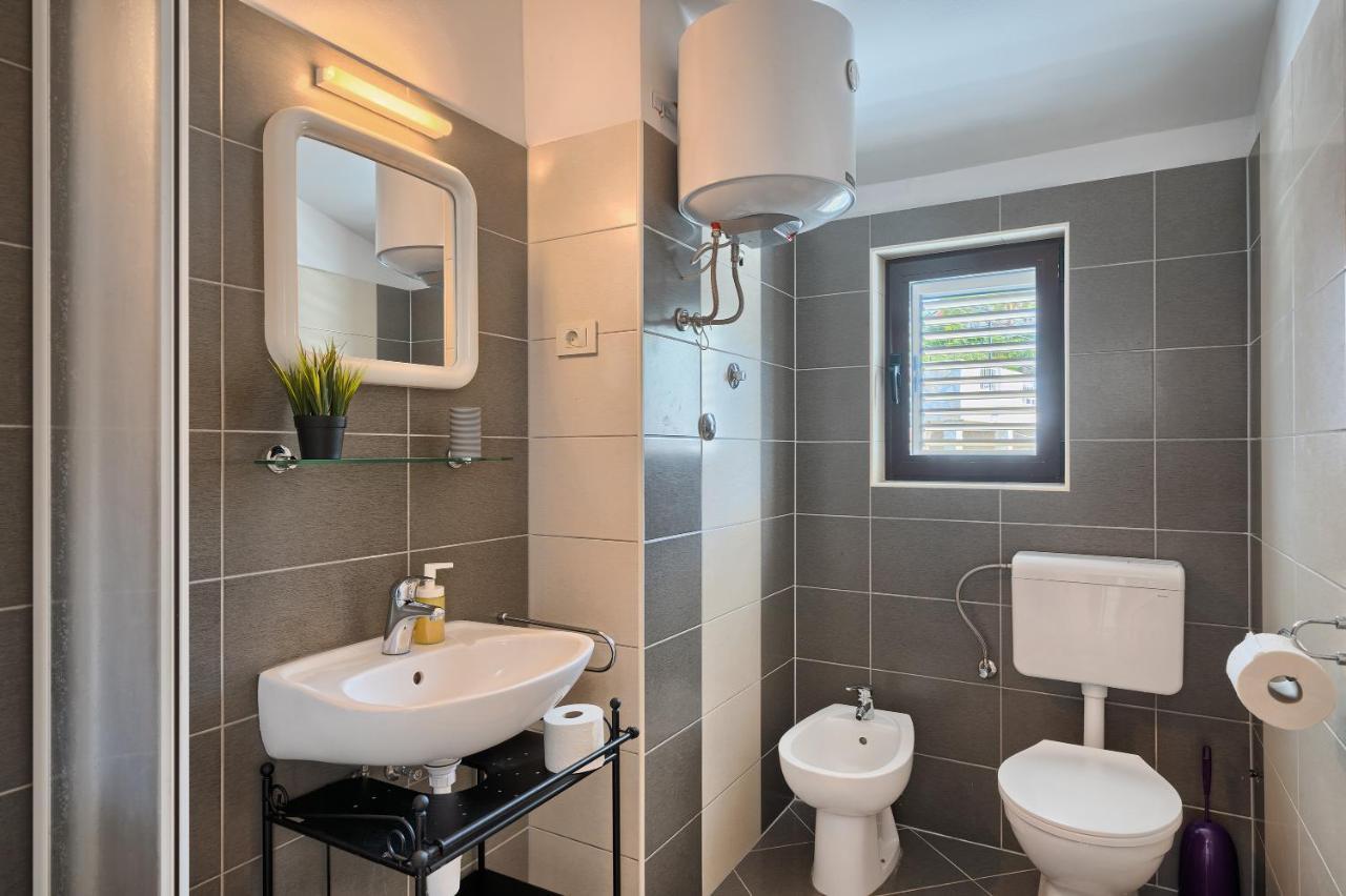 Apartmani Ticic Trogir Exteriör bild