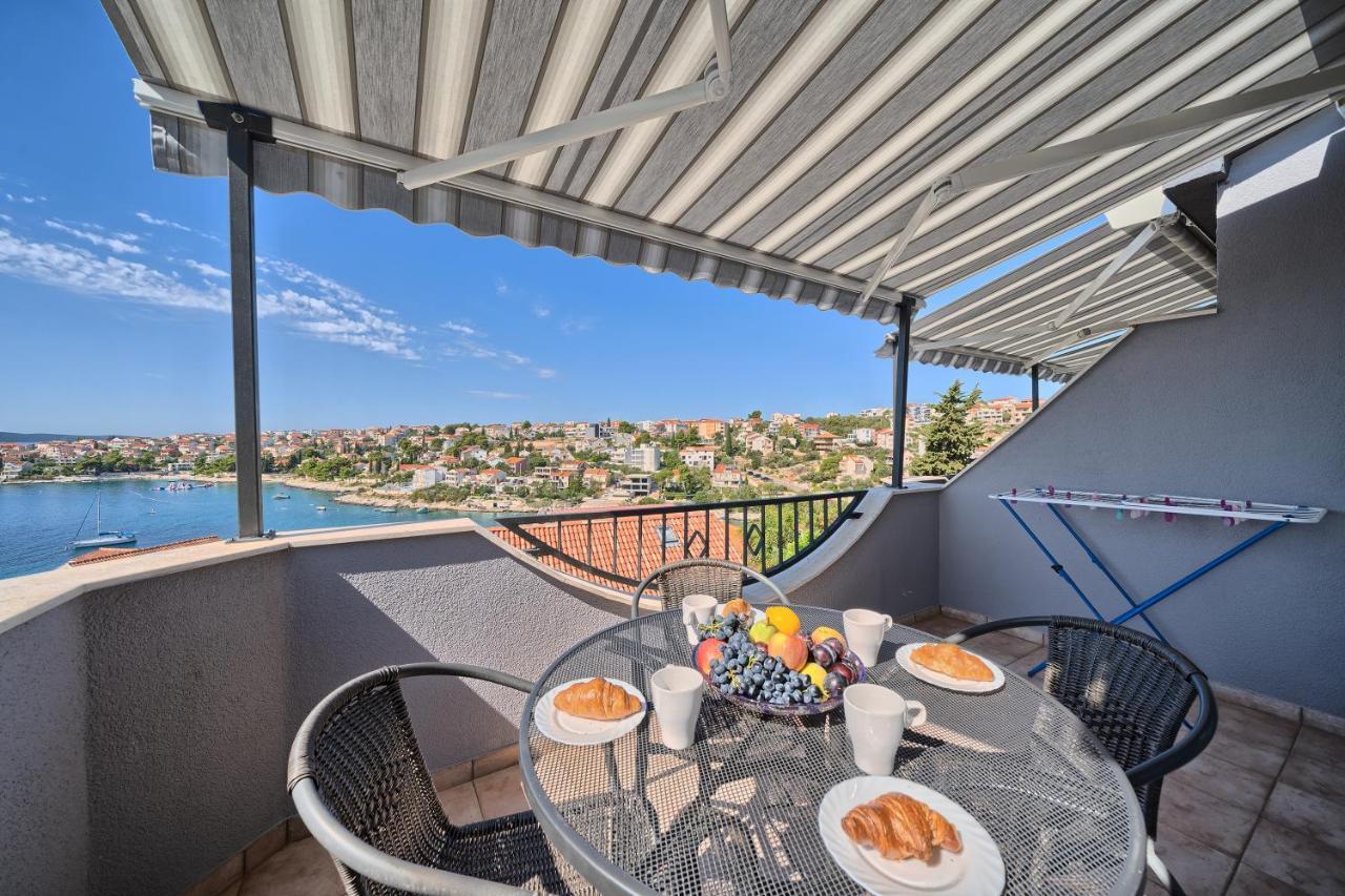 Apartmani Ticic Trogir Exteriör bild